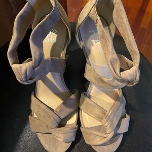 NY&C Knot Detail Sandal (Color- Coco Beach) NEW 💞